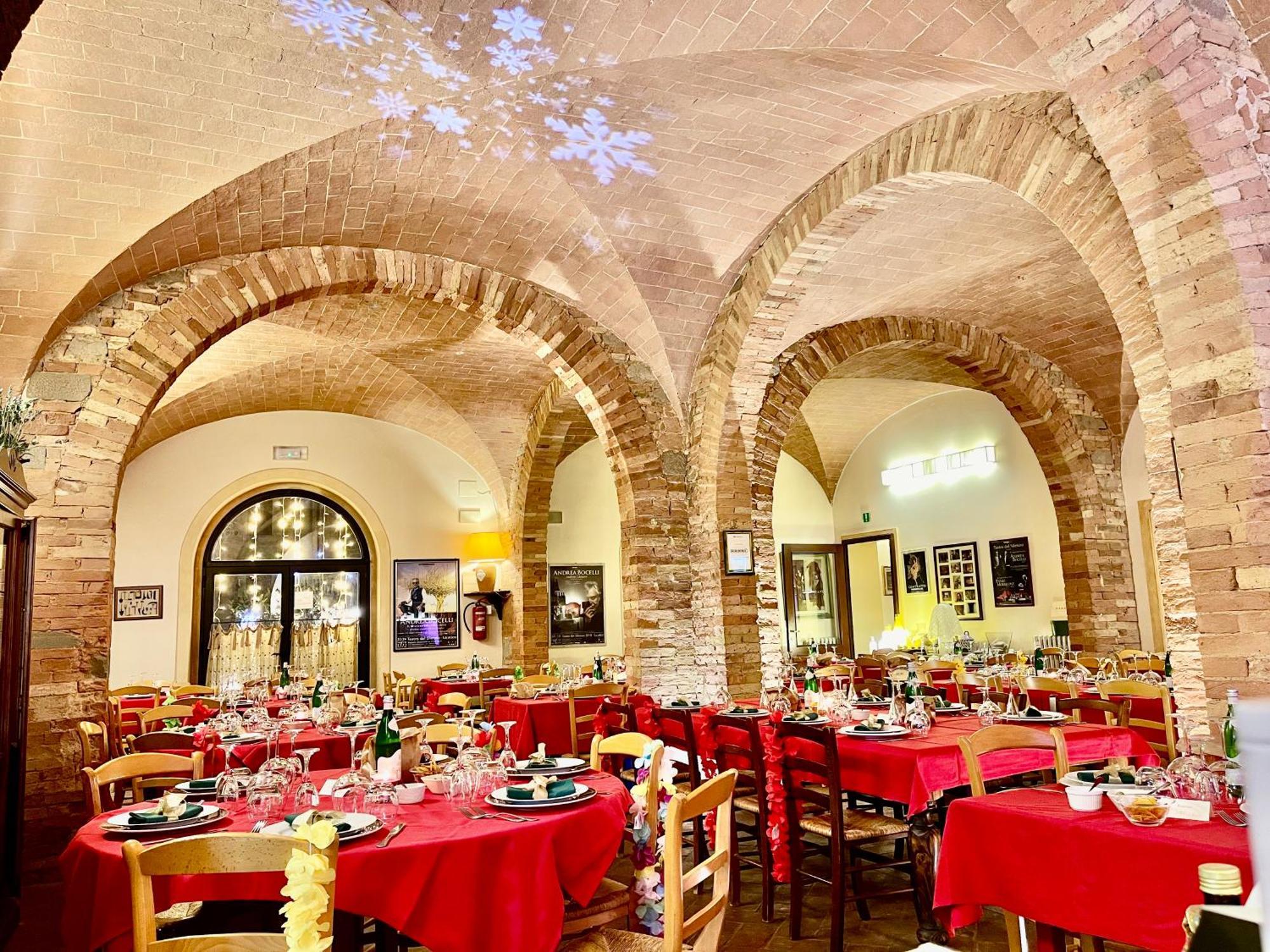 Le Vecchie Cantine Chianni Exterior foto